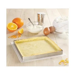 Carré perforé L. 20 cm de L'école Valrhona par De Buyer