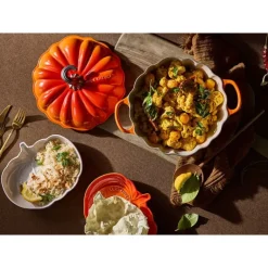 Cocotte en Fonte Citrouille 24 cm Volcanique Le Creuset