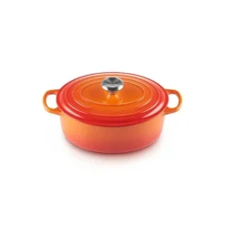 Cocotte en fonte Ovale 33 cm Volcanique Le Creuset Signature