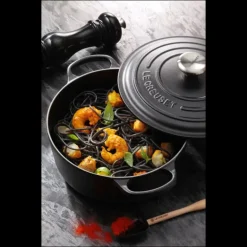 Cocotte en fonte Ronde 20 cm Noir mat Le Creuset Signature
