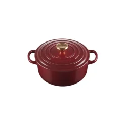 Cocotte en Fonte Ronde 20 cm Garnet Bouton Doré Le Creuset Signature