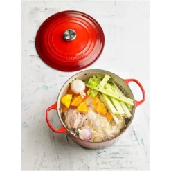 Cocotte en fonte Ronde 26 cm Cerise Le Creuset Signature