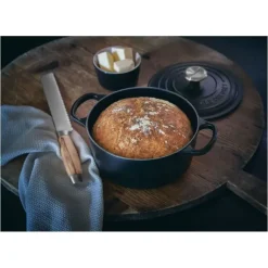 Cocotte en Fonte Ronde 22 cm Noir mat Le Creuset Signature