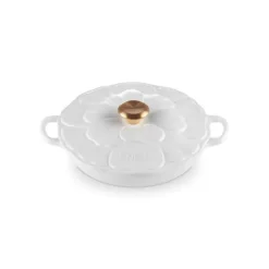 Faitout Fonte Émaillée Pétales Blanc avec Bouton Doré 26 cm Le Creuset