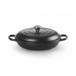 Faitout Noir Mat en Fonte avec Intérieur Noir 30 cm Le Creuset Signature