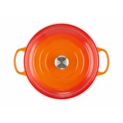 Faitout Volcanique en Fonte avec Intérieur Sable 30 cm Le Creuset Signature