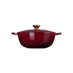 Marmite en Fonte 26 cm Garnet Bouton Doré Le Creuset Signature