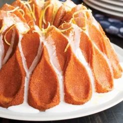 Moule à Gâteau Bundt Couronne Gold Nordic Ware