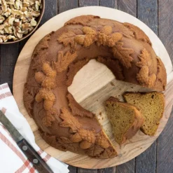 Moule à Gâteau Bundt Couronne d'Automne Bronze Nordic Ware