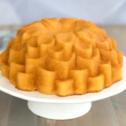 Moule à Gâteau Bundt Pétales de Fleur Toffee Nordic Ware