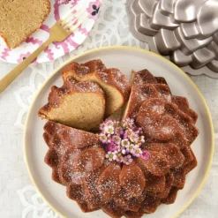 Moule à Gâteau Bundt Pétales de Fleur Toffee Nordic Ware