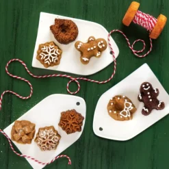 Moule à Gâteaux Assortis Thé de Noël (x16) Silver Nordic Ware