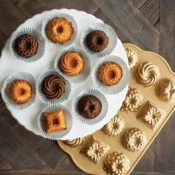 Moule Mini Bundt Charms Assortis (x12) Gold Nordic Ware