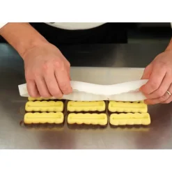 Moule Silicone Barre Snack 9 x 3 cm x H 1,9 cm (x15) Pavoni