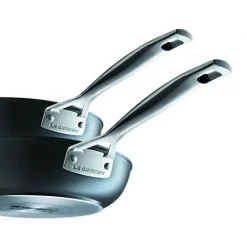 Poêle 28 cm Anti-Adhérente Les Forgées Le Creuset