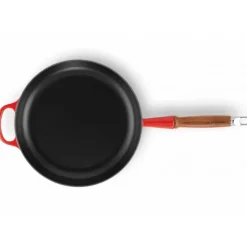 Poêle en Fonte 28 cm Cerise avec Manche en Bois Le Creuset Signature