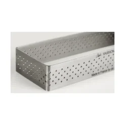 Rectangle perforé 28 x 11 cm de L'école Valrhona par De Buyer