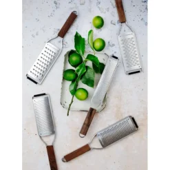 Râpe à Truffes 2en1 Master Manche en Bois Microplane