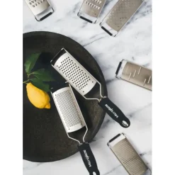 Râpe Coupe Large Gourmet Noir Microplane