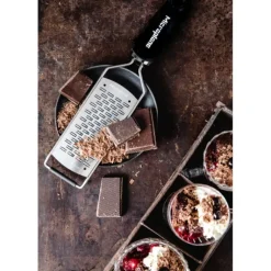 Râpe Double Tranchant Gourmet Noir Microplane